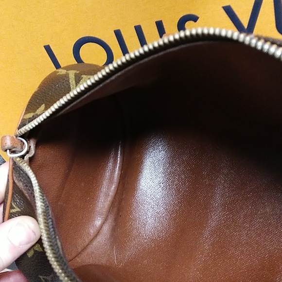 Authentic Louis Vuitton papillon (great condiiton) - Picture 7 of 7